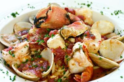 Crab Cioppino-Courtesy-Istock.com